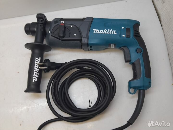 Перфоратор Makita HR2470