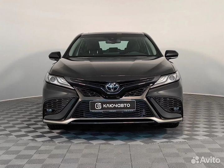 Toyota Camry 2.5 AT, 2023