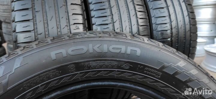 Nokian Tyres Hakka Blue 2 SUV 235/55 R18 100V