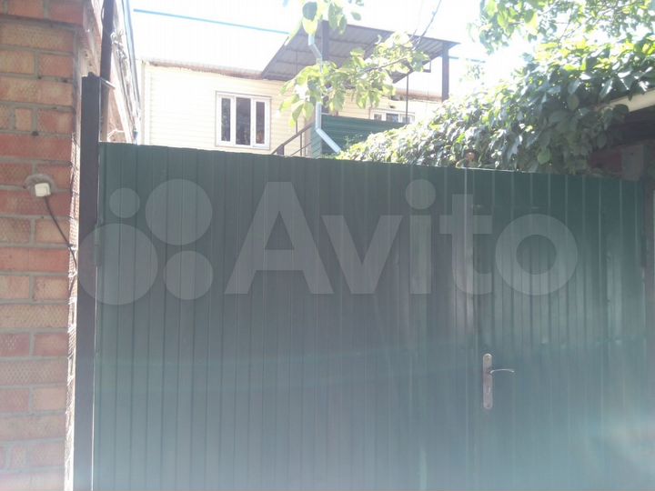 Дом 160 м² на участке 4 сот.