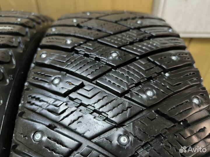 Goodyear Ultragrip Ice Arctic 215/60 R16 99T