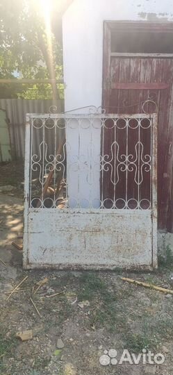 Забор с воротами и калиткой