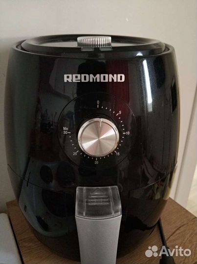 Аэрогриль почти новый, redmond RAG-246