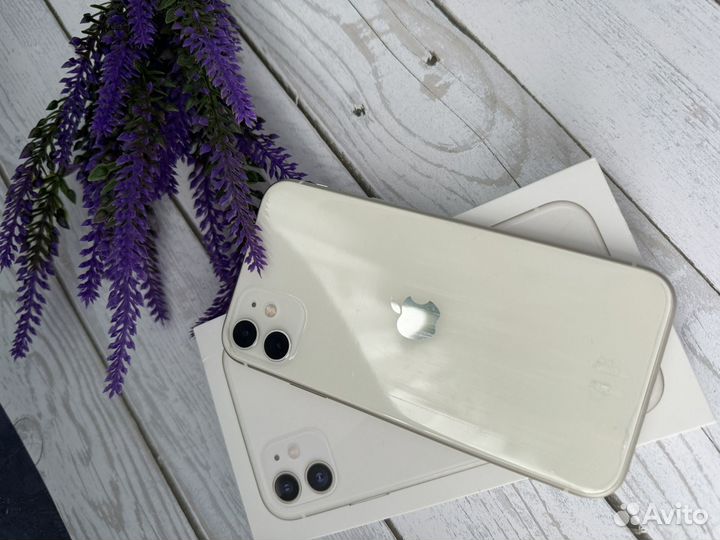 iPhone 11, 64 ГБ