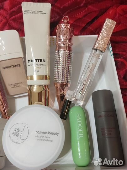 Набор косметики пакетом новый