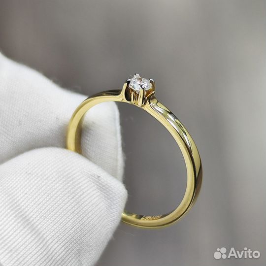 Золотое кольцо с бриллиантом 0.12ct