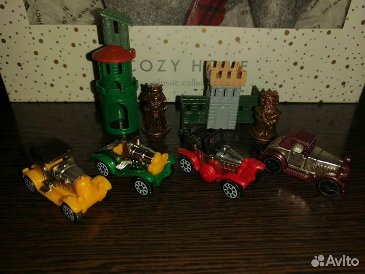 Киндер игрушки