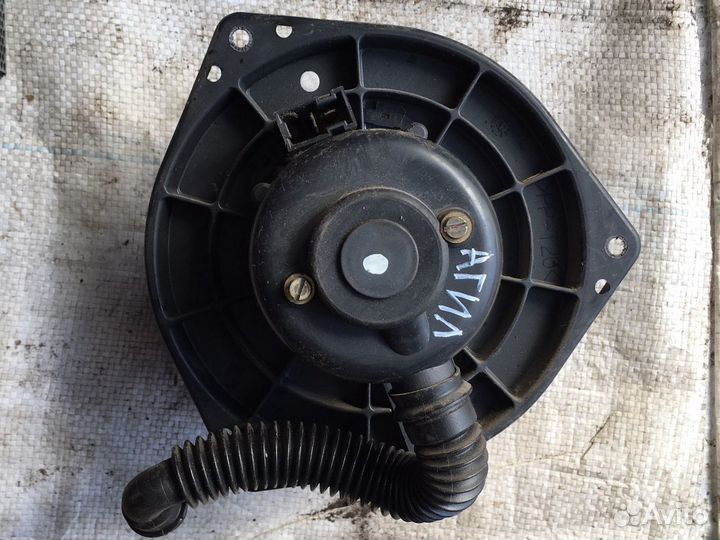 Моторчик печки Opel Agila A