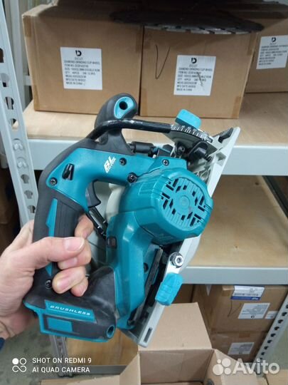 Аккумуляторная дисковая пила Makita LXT DHS680Z