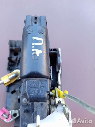 Замок электрический на двери LADA largus