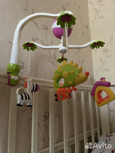 Музыкальная карусель на кроватку