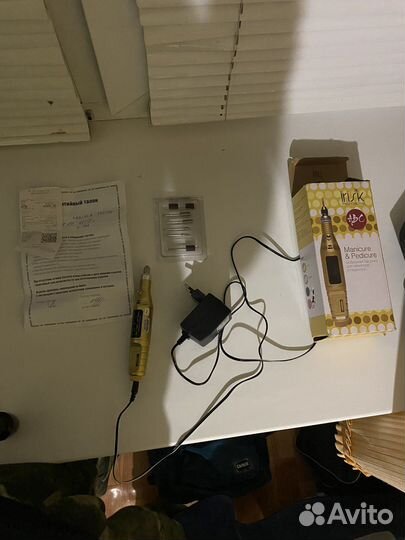 Мобильная машинка для маникюра и педикюра