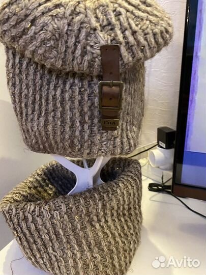 Зимняя шапка и снуд женский