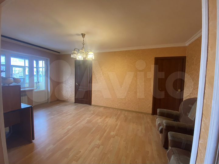 3-к. квартира, 60 м², 5/5 эт.