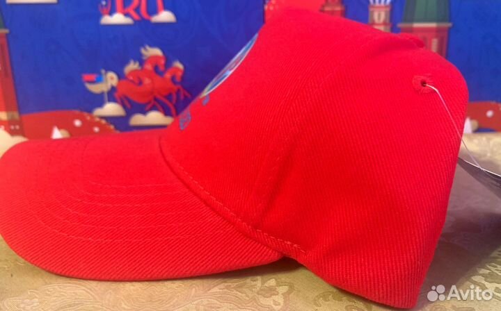 Официальная красная кепка бейсболка Евро 2020