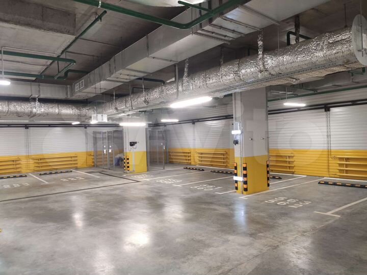 Машиноместо, 14 м²