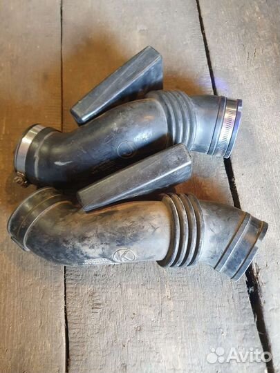 Патрубок воздушного фильтра Subaru Legacy