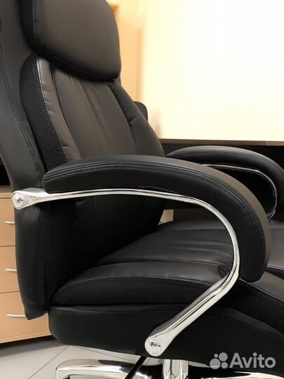 Кресло офисное для солидных См 531821 кресло руко