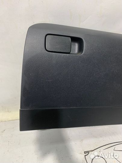 Бардачок Volkswagen Polo sedan (MK5) cfna 2011