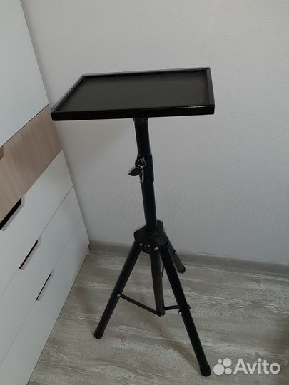 Стойка (штатив) для проектора, ноутбука, складная