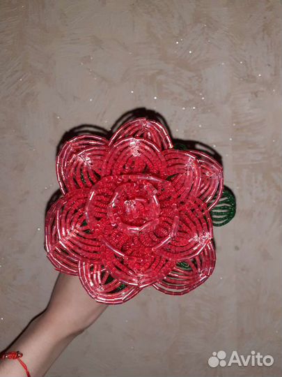 Роза из бисеря