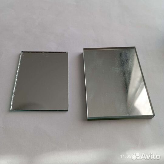 Зеркальце косметическое