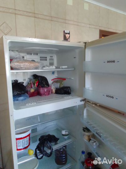 Продам холодильник рабочий