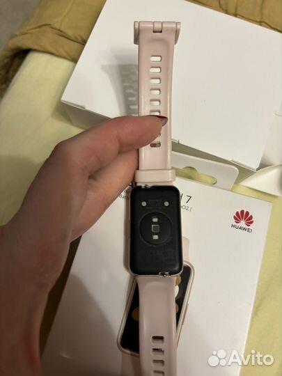 Фитнес браслет huawei band 7