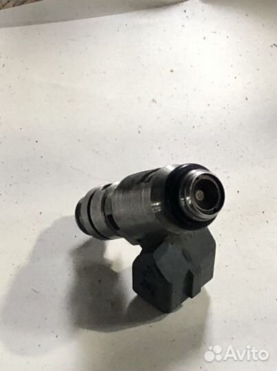 Форсунка топливная на renault