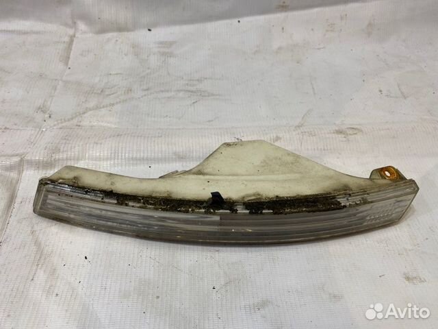 Указатель поворота в бампер левый белый Volkswagen