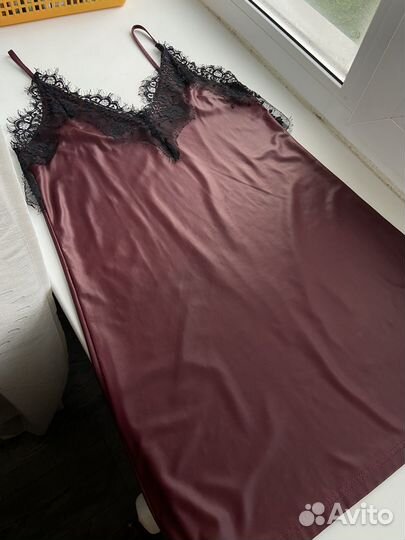 Платье в бельевом стиле