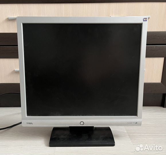 Монитор Benq 17
