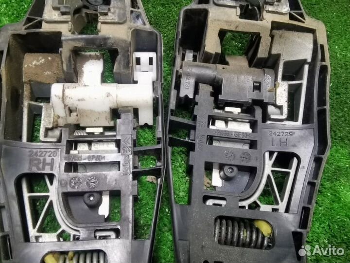 Механизм ручки двери правый Citroen C4 седан 1.6