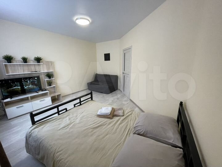 1-к. квартира, 42 м², 1/20 эт.