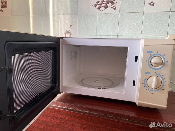 Микроволновая печь elenberg