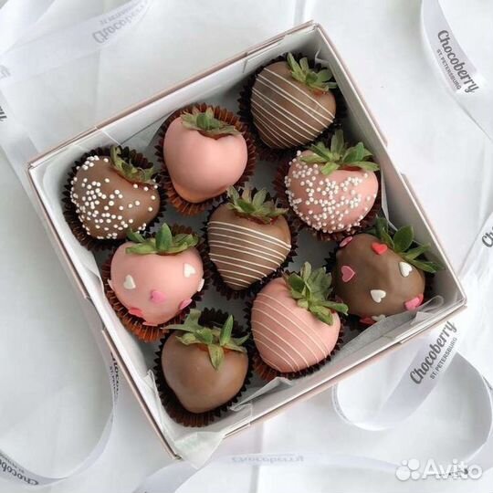 Клубника в шоколаде, Моти, Макаронсы