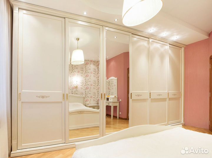 Шкаф в коридор