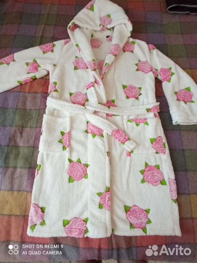 Халат махровый женский,р, 52,новый