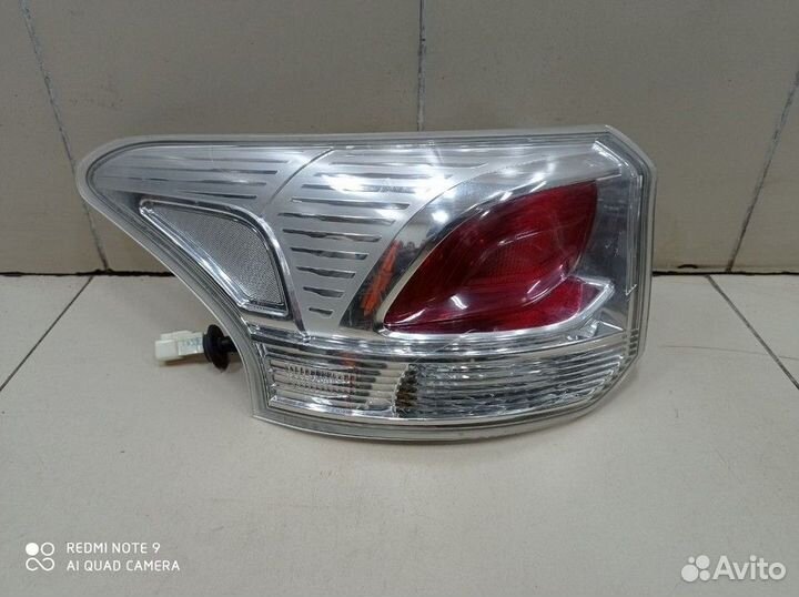 Фонарь задний левый Mitsubishi Outlander