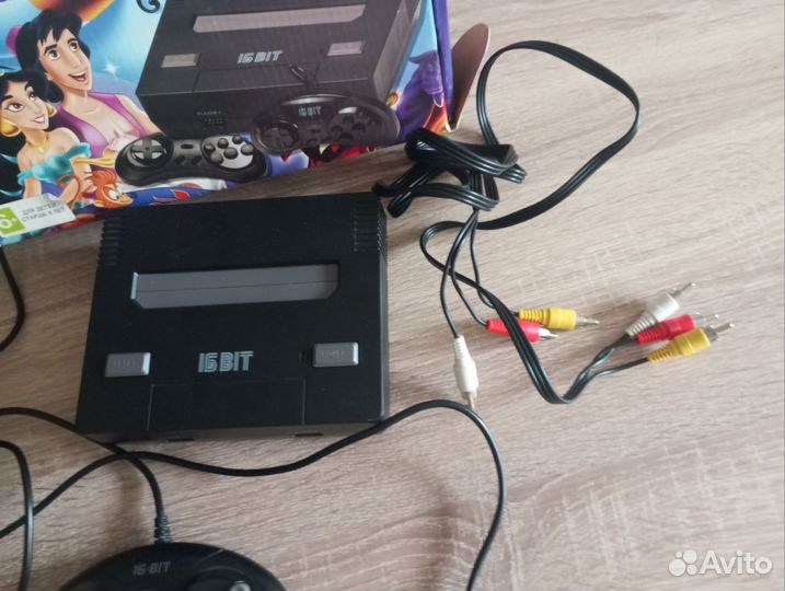 Игровая приставка sega