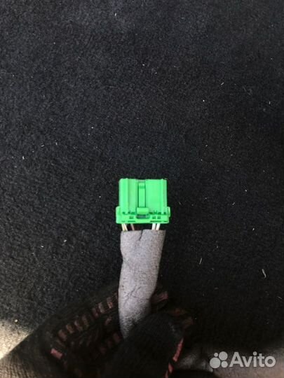 Зеркало лев. перед. Volvo XC70