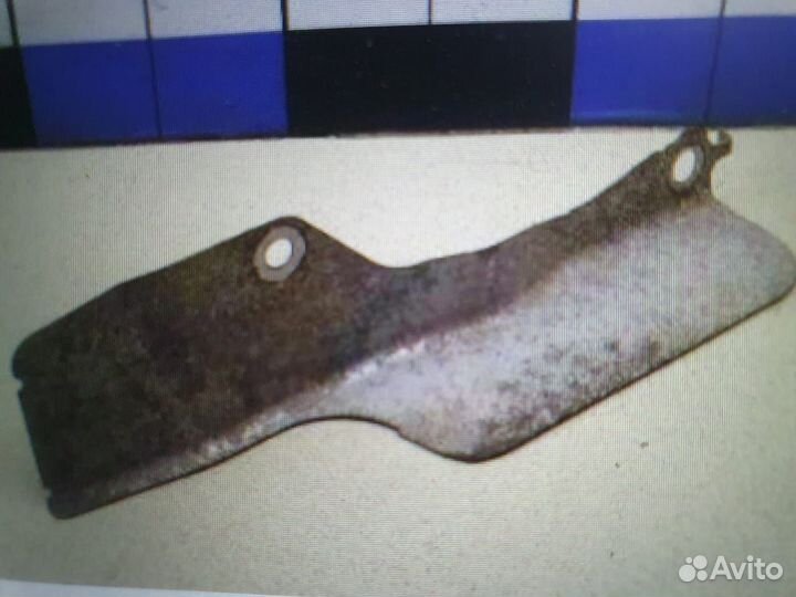 Защитная крышка тормозного троса Toyota Land Cruis