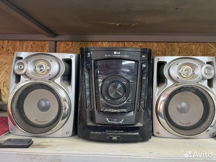 Музыкальный центр