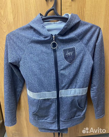 Спортивный костюм