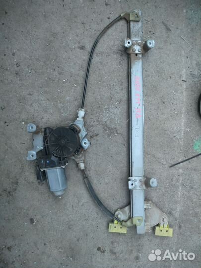Стеклоподьемник передний левый nissan note e11
