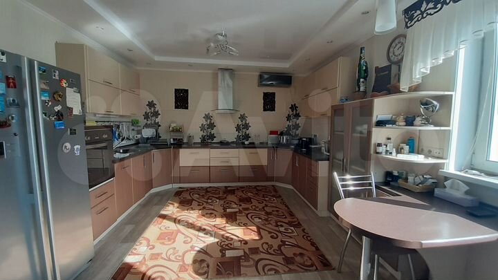 Коттедж 220 м² на участке 17 сот.
