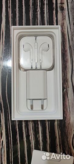 iPhone SE (2020), 64 ГБ