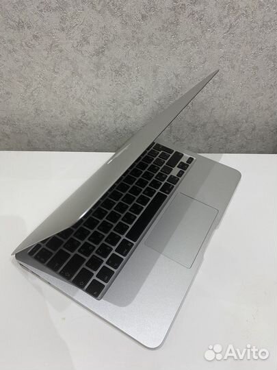 Apple MacBook Air А1370 2010