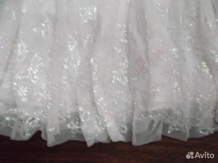 Новое нарядное белое платье, имп. EU 7-9лет(134)