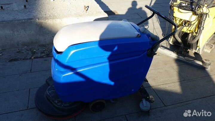 Аккумуляторная поломоечная машина Columbus